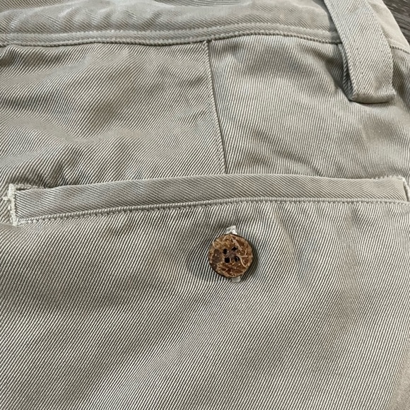 Tommy Bahama 100% Silk Shorts Size 36 Color Tan - Picture 6 of 7